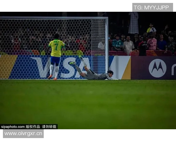 海港面对柔佛全场数据惨淡射门仅6次却未能破门成功